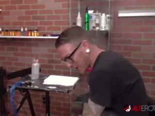 Amber Luke gets a asshole tattoo and a good fucking