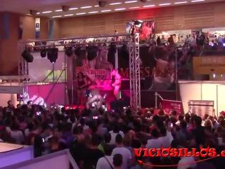 Valentina bianco y julia roca con las camisetas de viciosillos.com pl el seb 2015