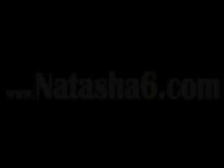 Natashas যৌন adventure উপর ঐ টেবিল